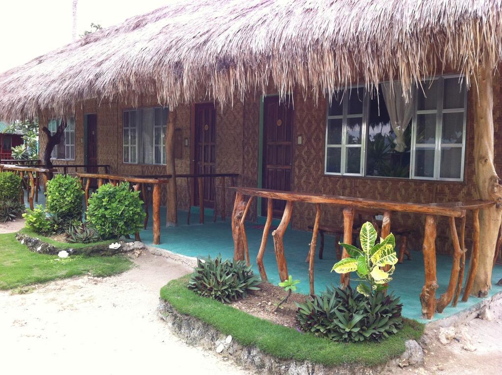 Beach Placid Resort And Restaurant Santa Fe  Room photo