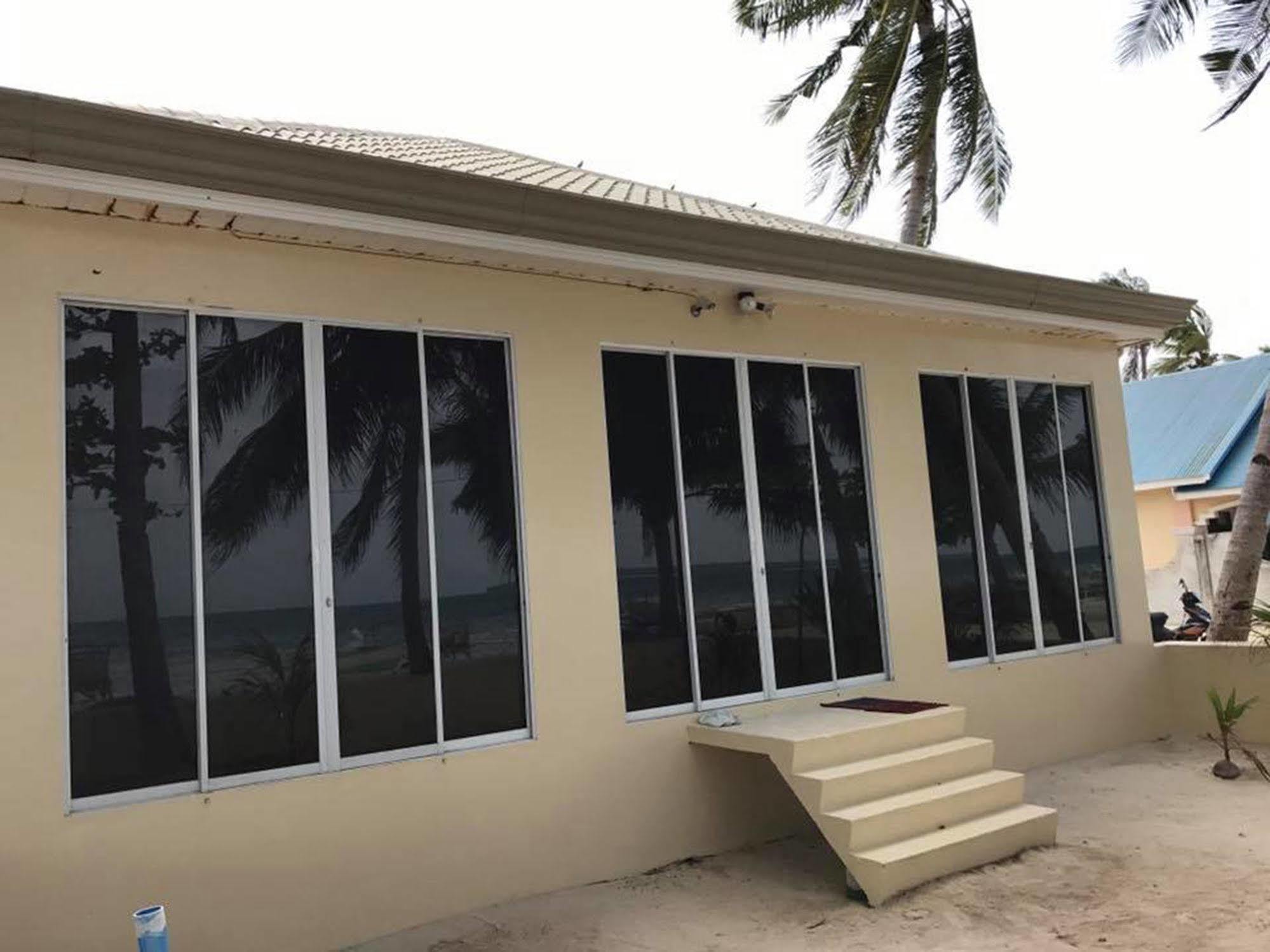 Beach Placid Resort And Restaurant Santa Fe  Exterior photo
